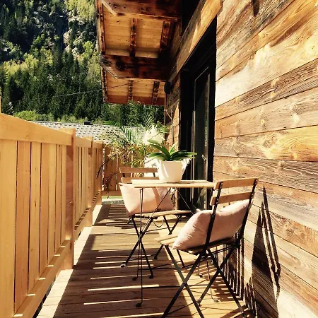 Chalet Le Petit Nicolas, Jacuzzi, Vue Mont Blanc