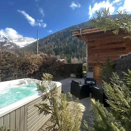 Le Petit Nicolas, Jacuzzi, Vue Mont Blanc Chalet