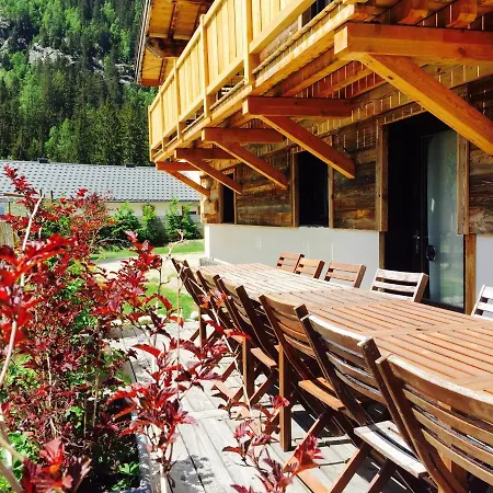 شاليه Le Petit Nicolas, Jacuzzi, Vue Mont Blanc *