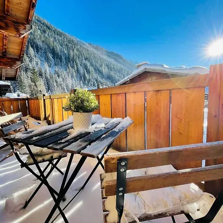 شاليه Le Petit Nicolas, Jacuzzi, Vue Mont Blanc شامونكس