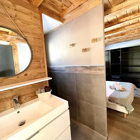 شاليه Le Petit Nicolas, Jacuzzi, Vue Mont Blanc *