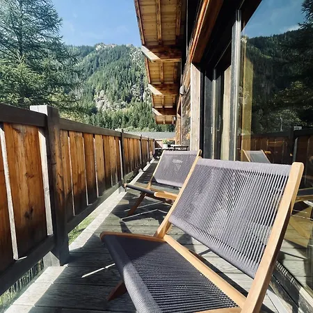 Le Petit Nicolas, Jacuzzi, Vue Mont Blanc شامونكس